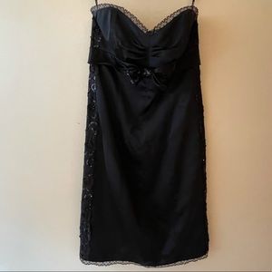 Betsey Johnson black bow strapless dress - size 6